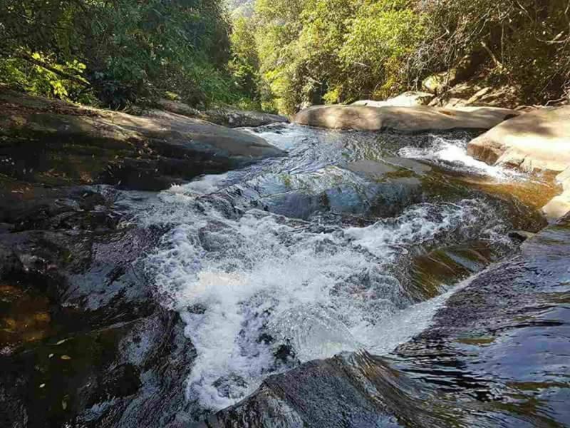 Rock View Holiday Bungalow With Natural Pool Bed & Breakfast Matale Exterior photo